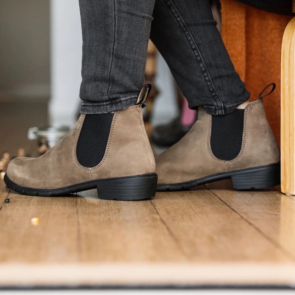 Blundstone 1974 Chelsea Ankle Short Boots Stone Nubuck - Picture 4 of 10